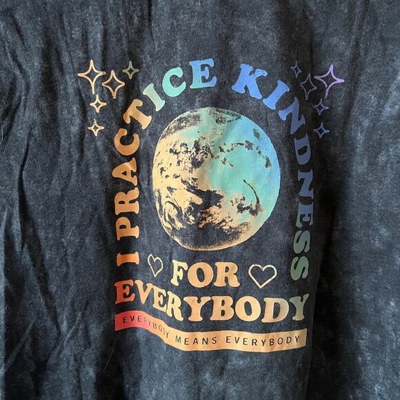 Abercrombie 15/16 new with tags gender neutral/ unisex rainbow/ pride tshirt - Picture 4 of 5